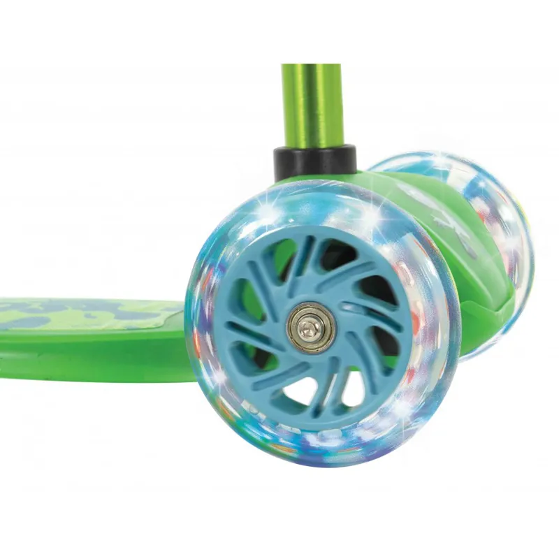 Squish Mini Flex LED Kids Tilt Scooter in Green-2